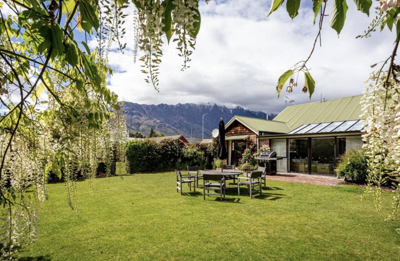 The Billiards Room Queenstown Exterior foto